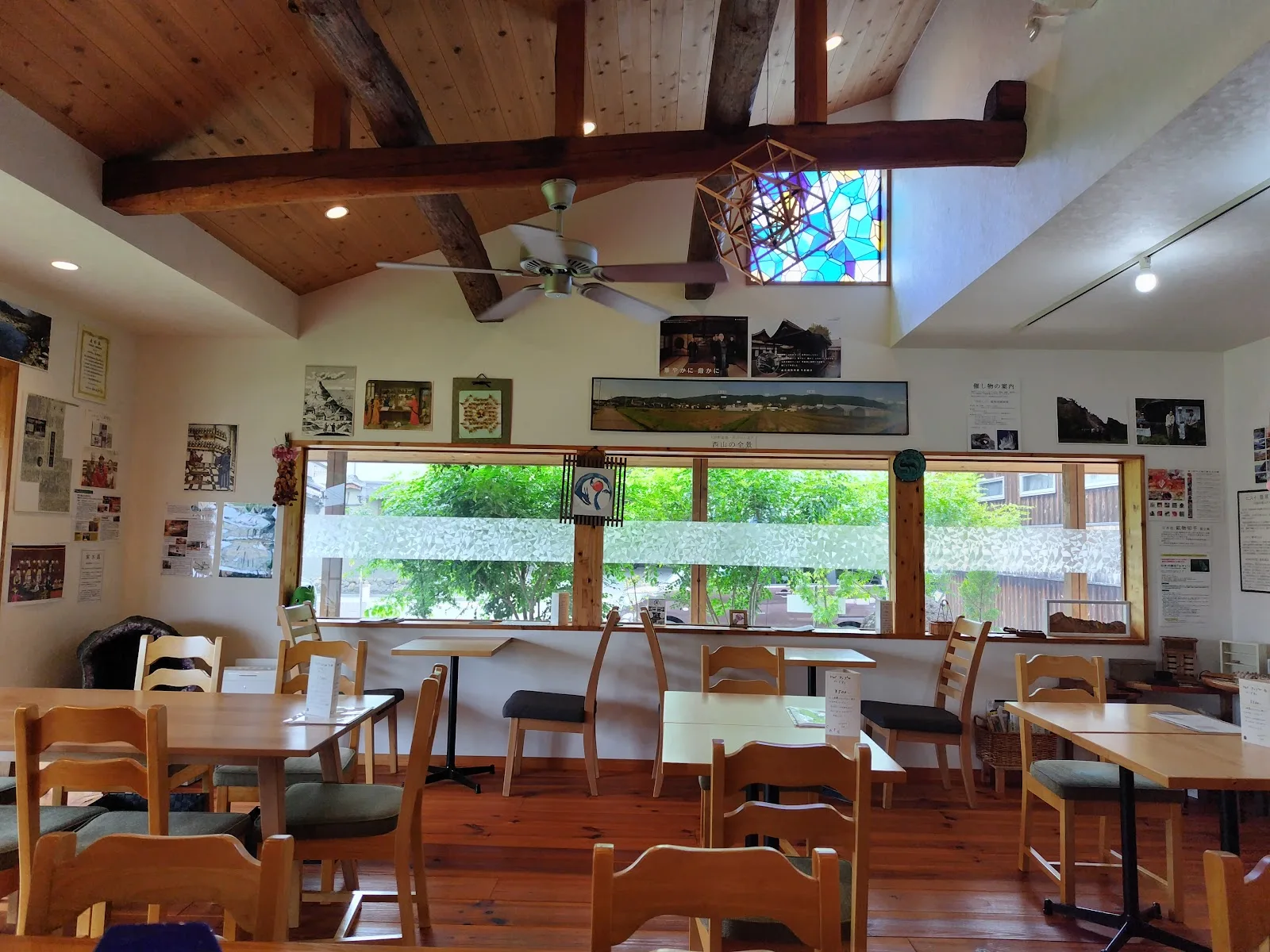 Cafe Crystal